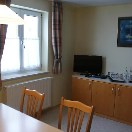 Autenrieder Gaestehaus Schlossbraeu Hotel 3*